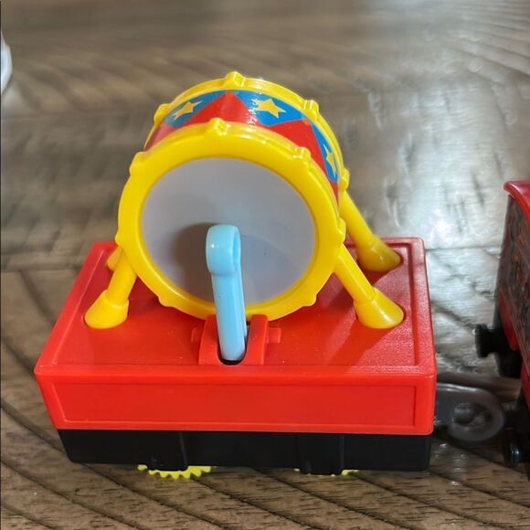 75 Thomas Birthday 🎂 Celebration 🎉 Train 🚂 with party car & drum 🥁 - Picture 4 of 17